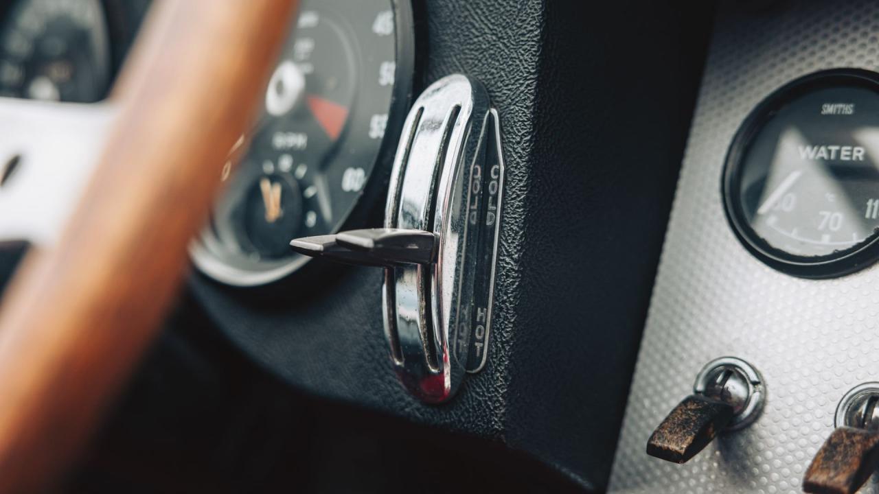 1962 Jaguar E-Type Series 1 3.8 Roadster