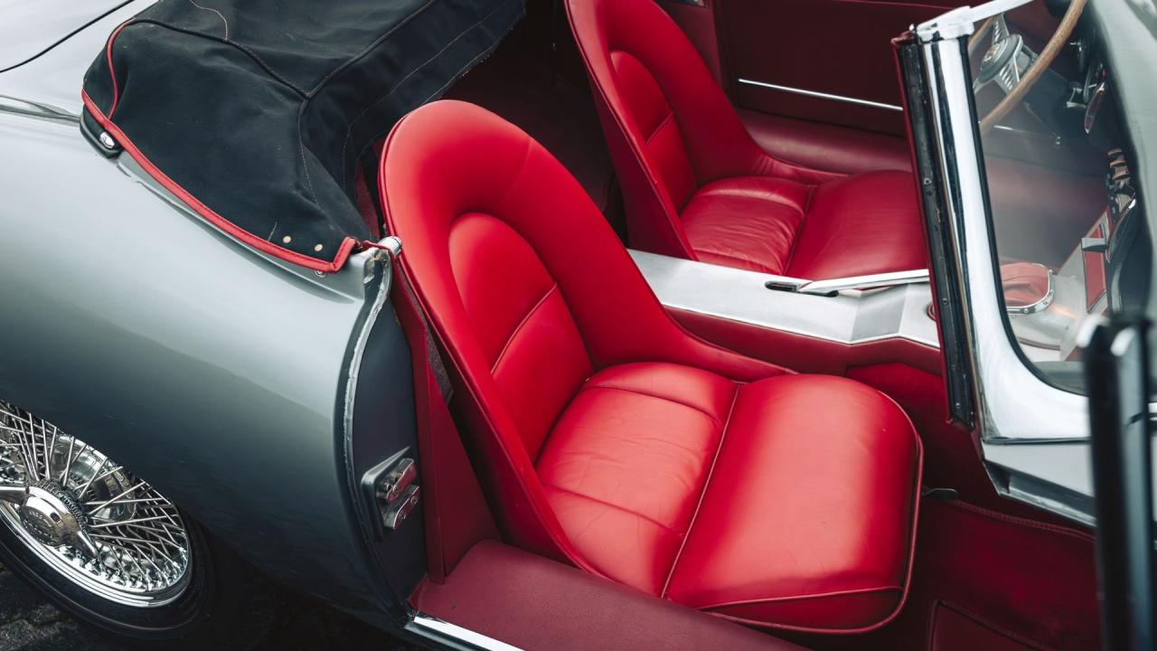 1962 Jaguar E-Type Series 1 3.8 Roadster