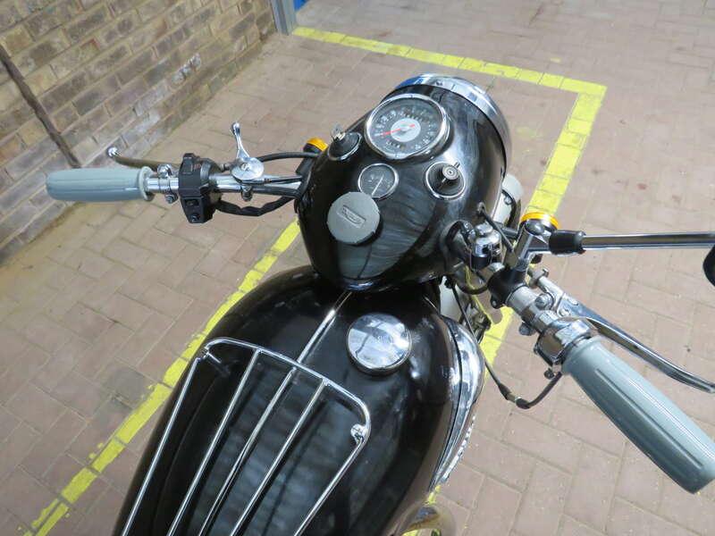 1966 Triumph 6T THUNDERBIRD