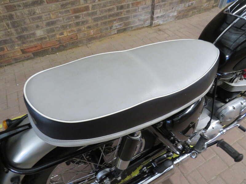 1966 Triumph 6T THUNDERBIRD