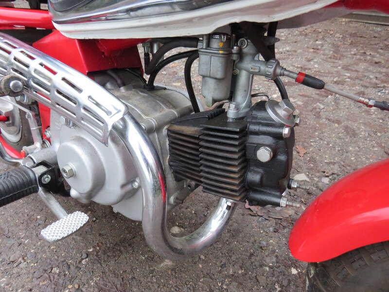 1963 Honda CZ100 MONKEY BIKE