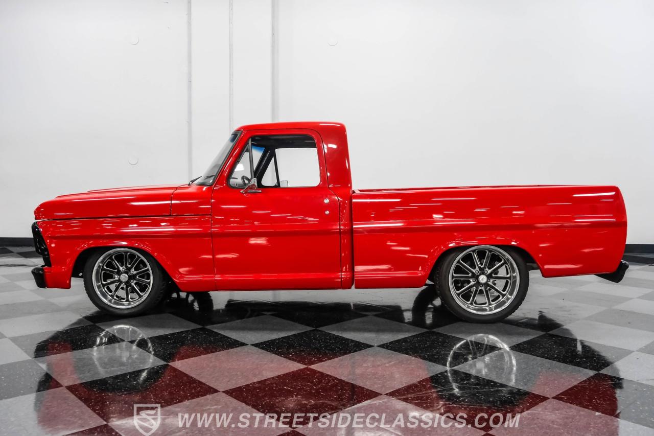 1967 Ford F-100
