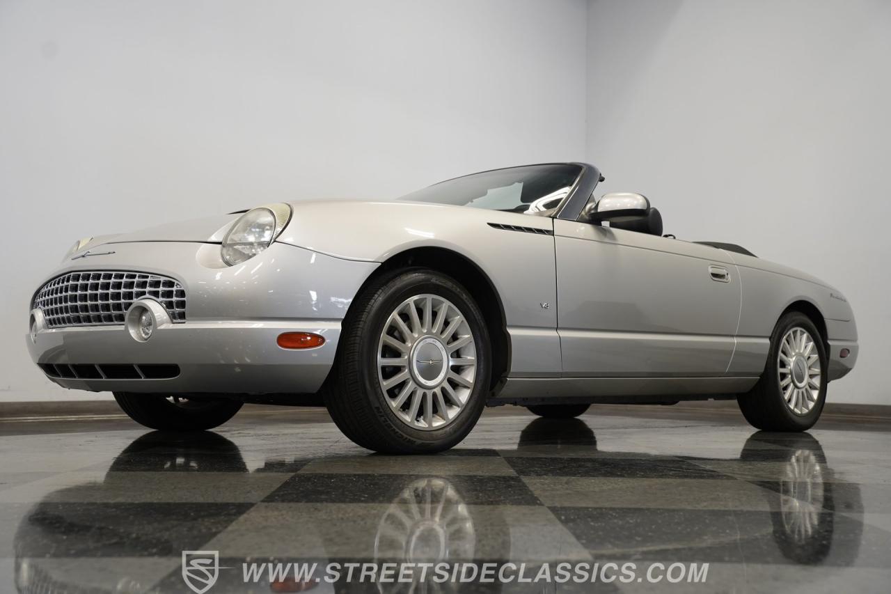 2004 Ford Thunderbird