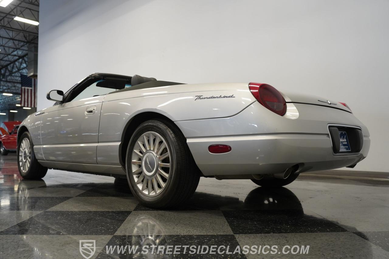 2004 Ford Thunderbird