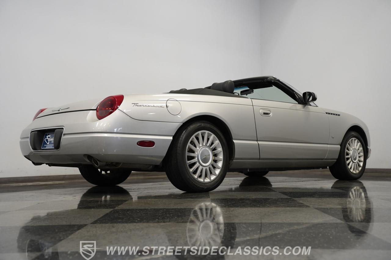 2004 Ford Thunderbird