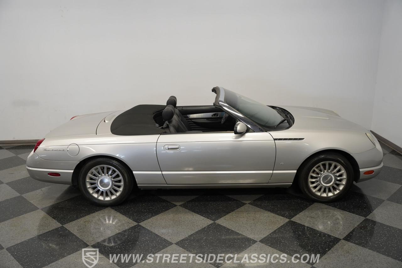 2004 Ford Thunderbird