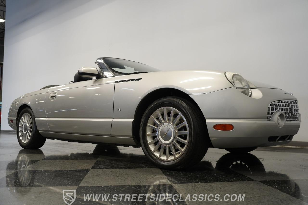 2004 Ford Thunderbird