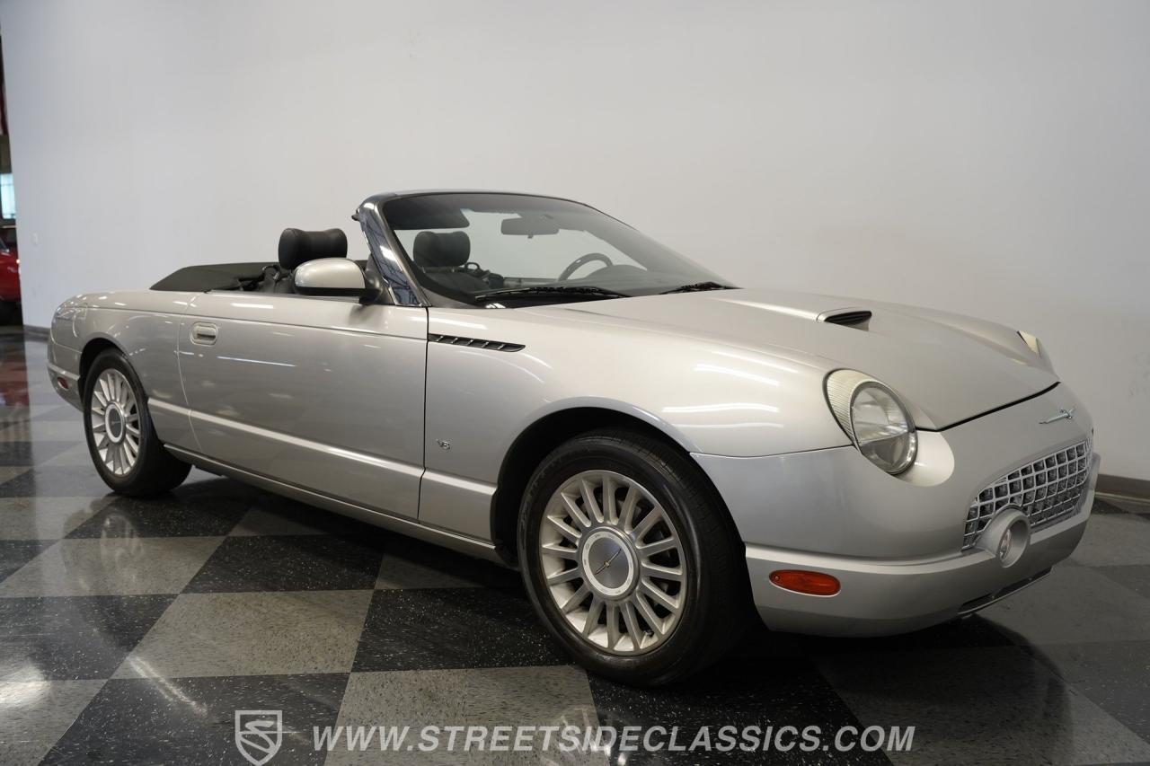 2004 Ford Thunderbird