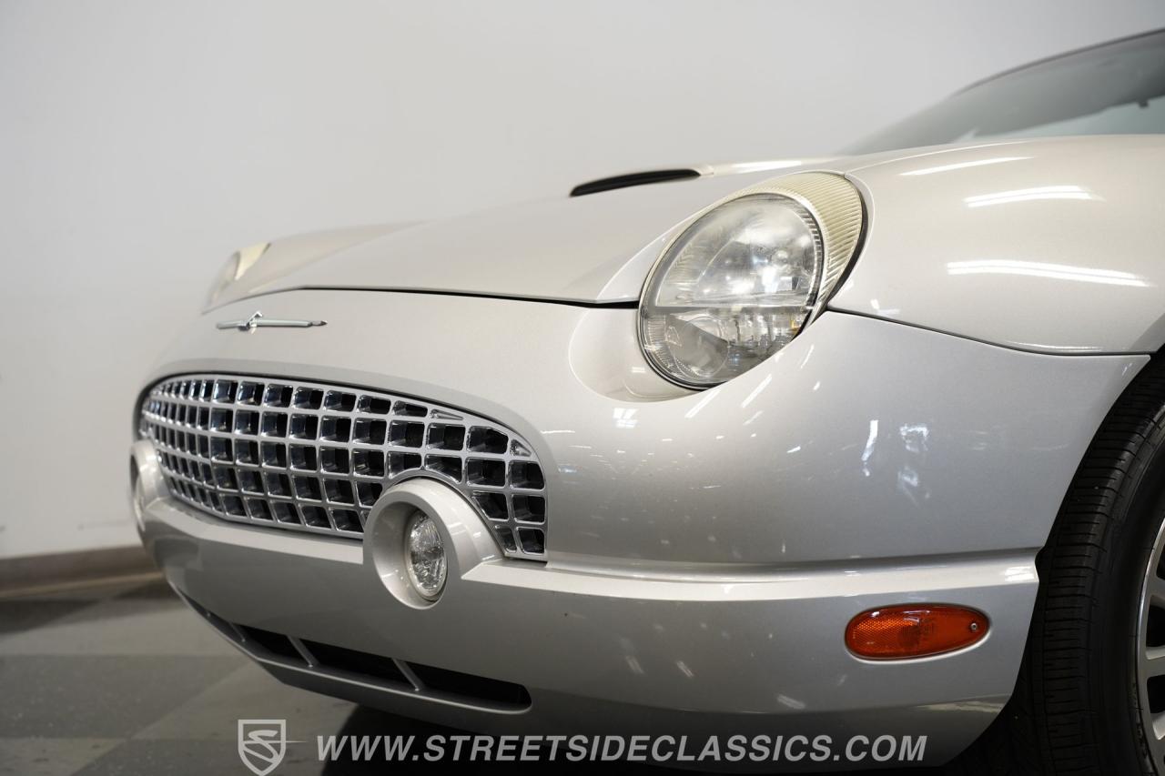 2004 Ford Thunderbird