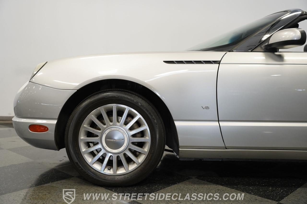 2004 Ford Thunderbird