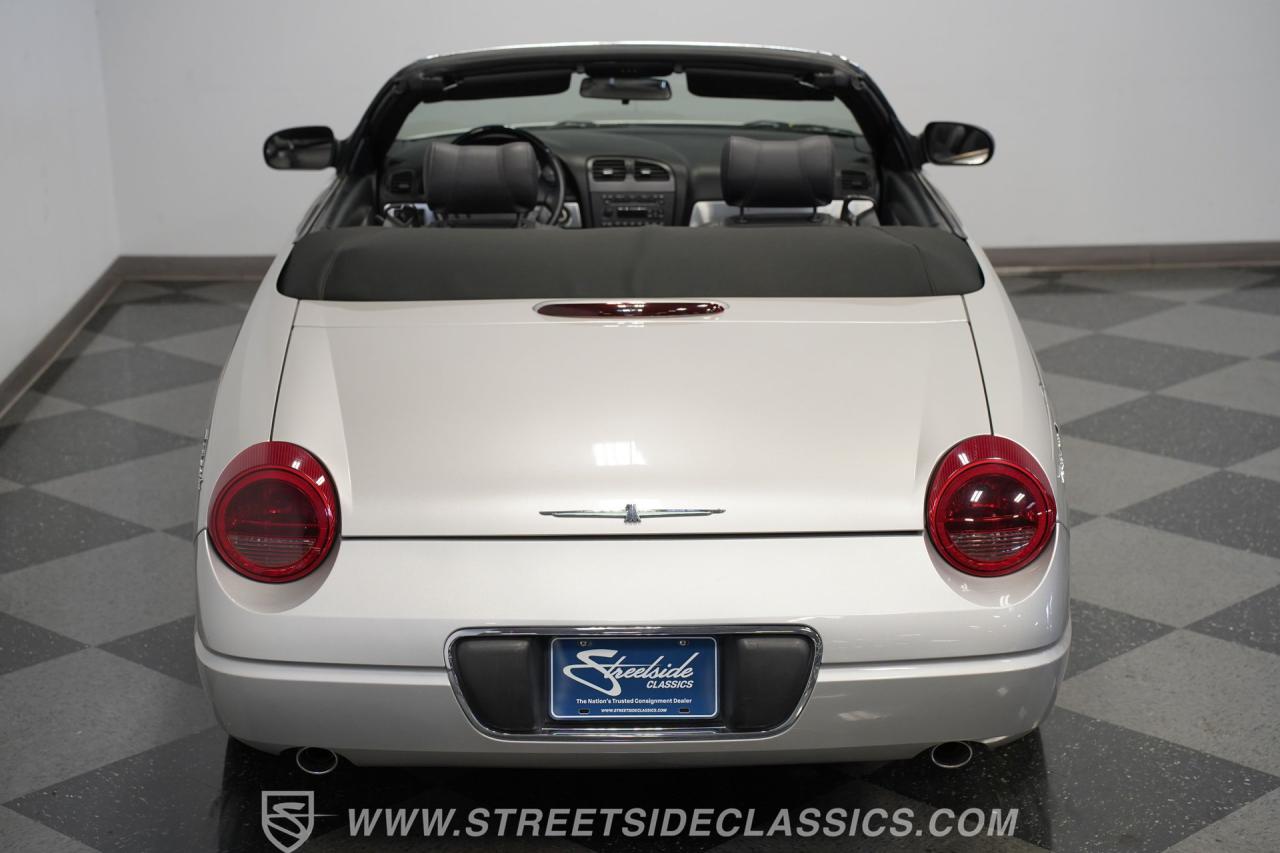 2004 Ford Thunderbird