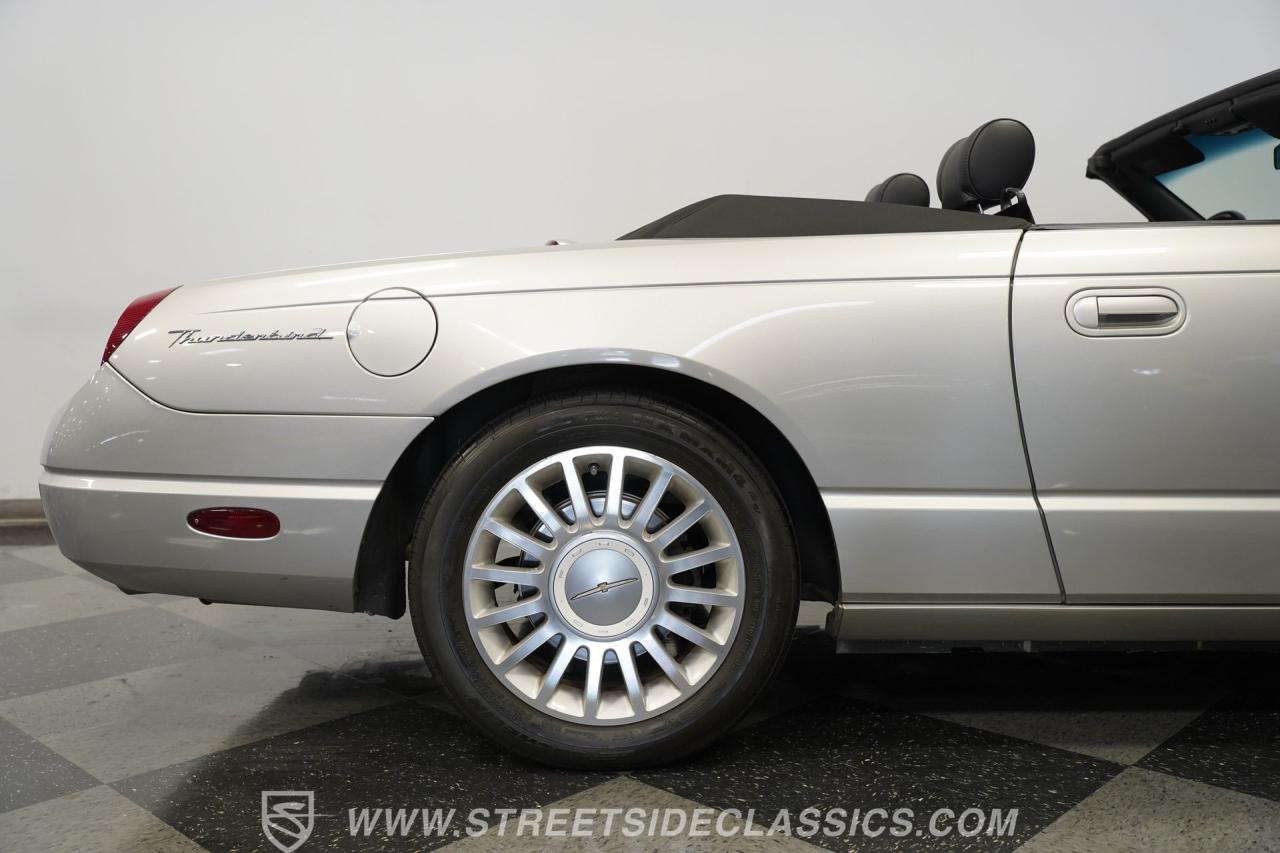 2004 Ford Thunderbird