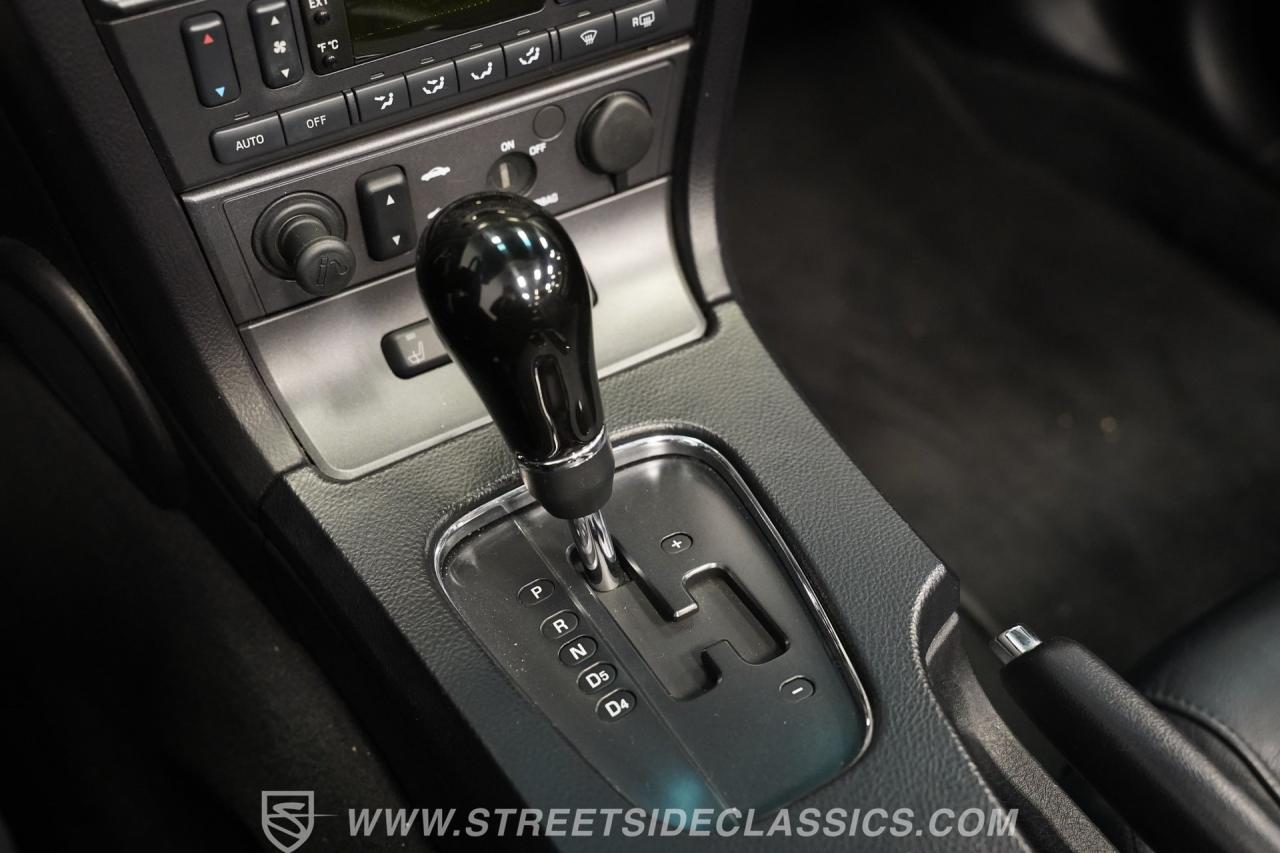 2004 Ford Thunderbird