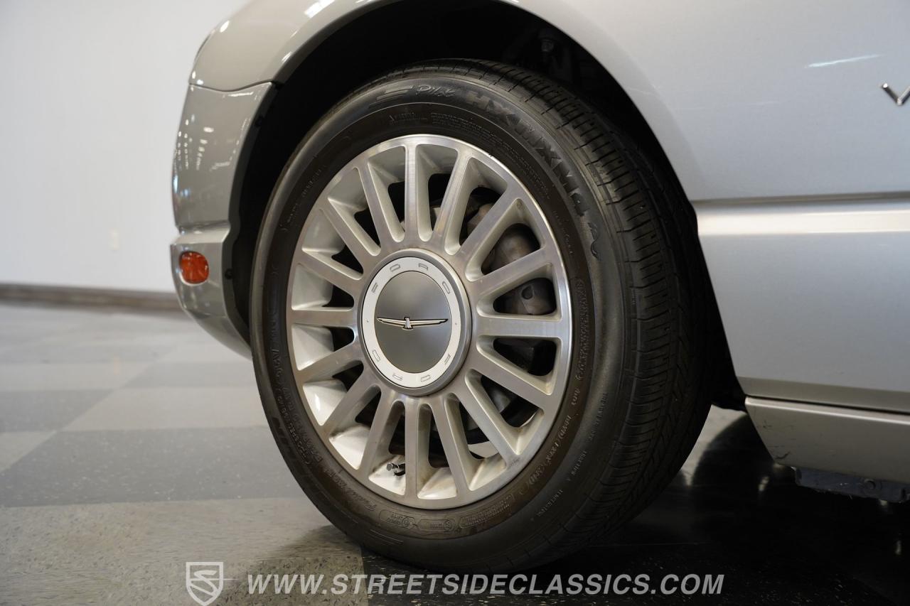 2004 Ford Thunderbird