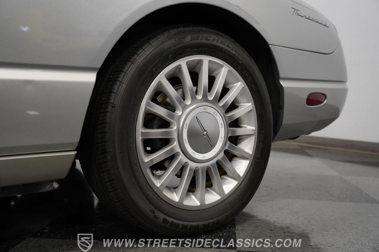 2004 Ford Thunderbird