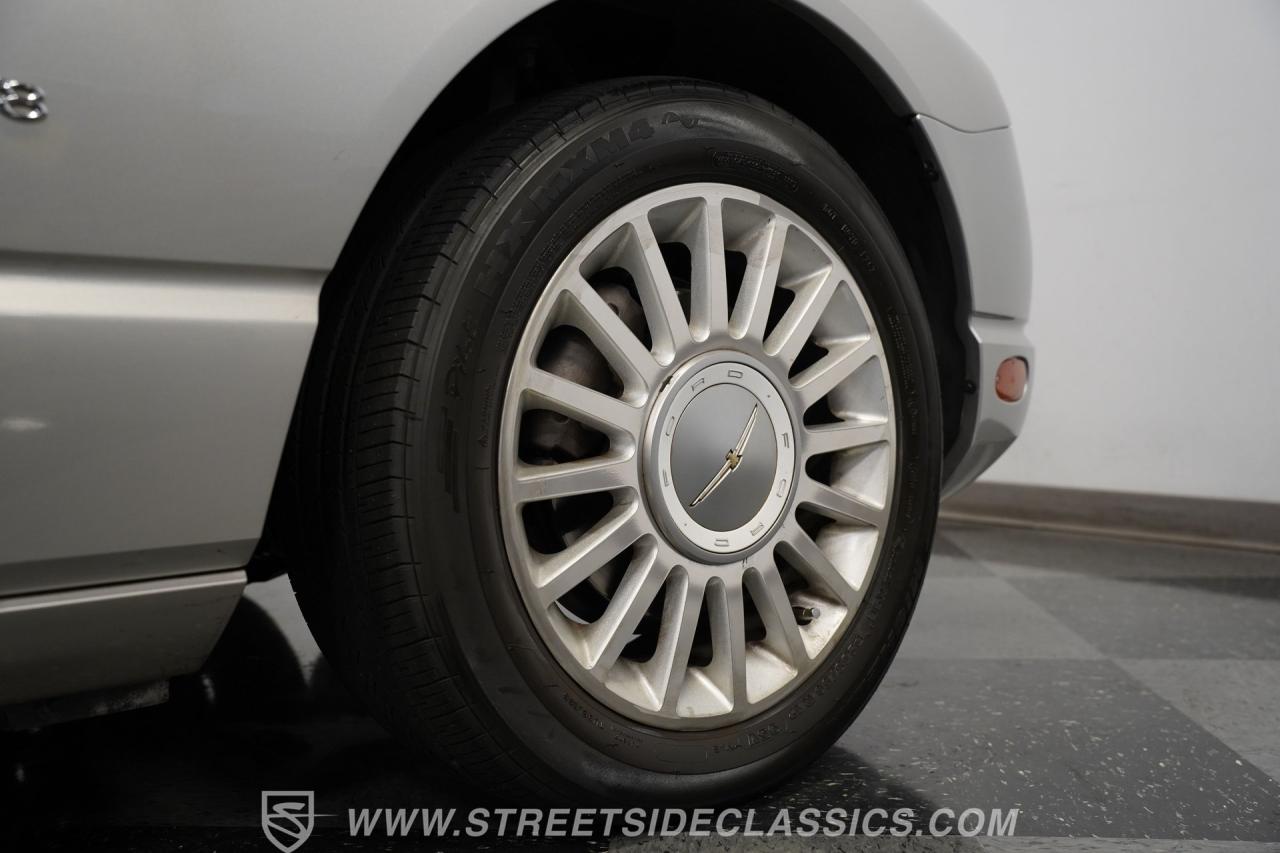 2004 Ford Thunderbird