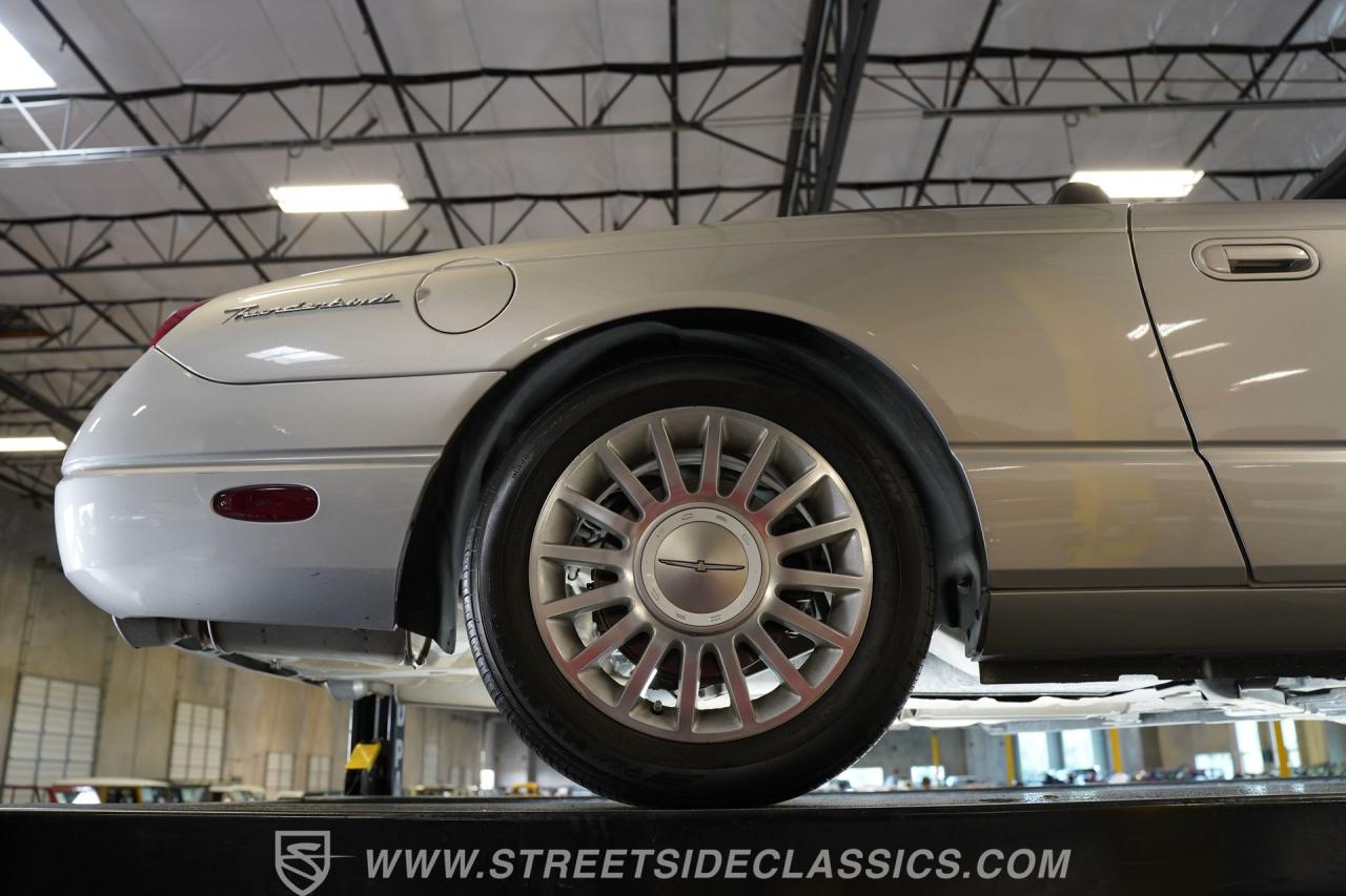 2004 Ford Thunderbird