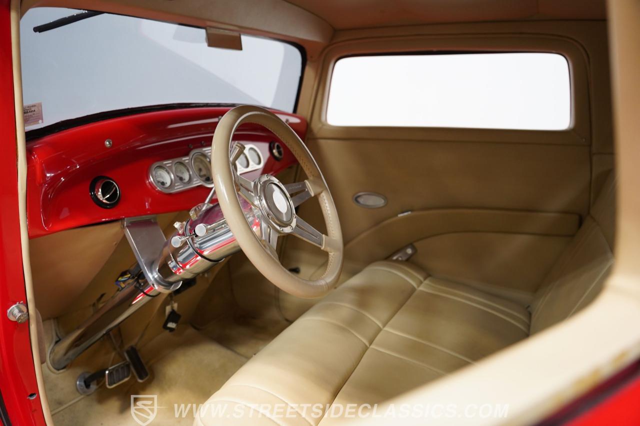 1932 Ford 3-Window Coupe