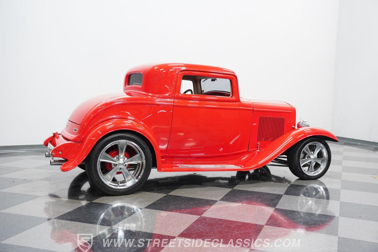 1932 Ford 3-Window Coupe