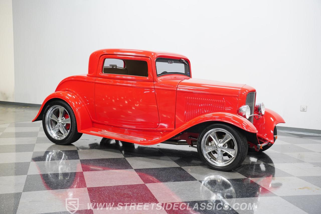 1932 Ford 3-Window Coupe