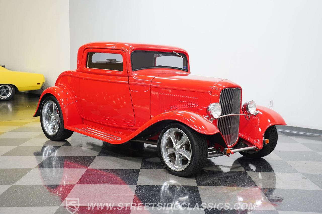 1932 Ford 3-Window Coupe