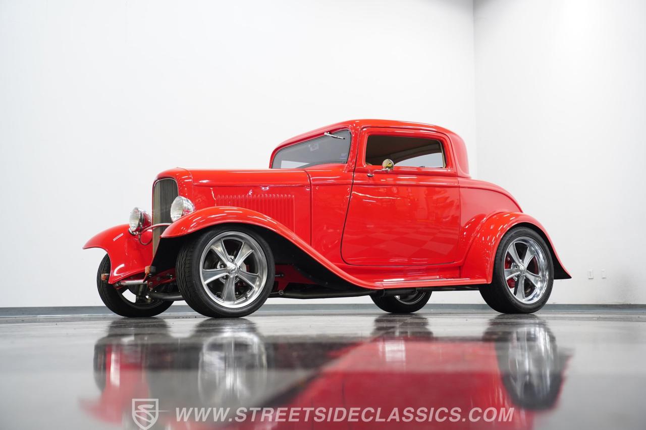 1932 Ford 3-Window Coupe