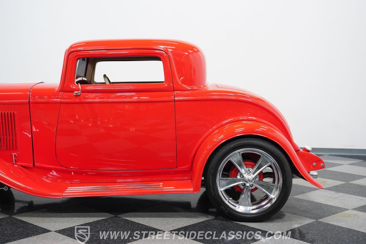 1932 Ford 3-Window Coupe