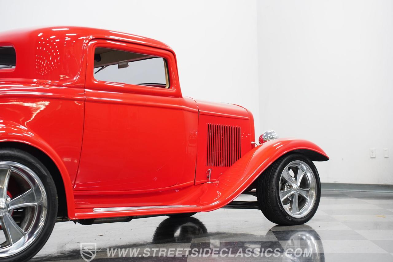 1932 Ford 3-Window Coupe