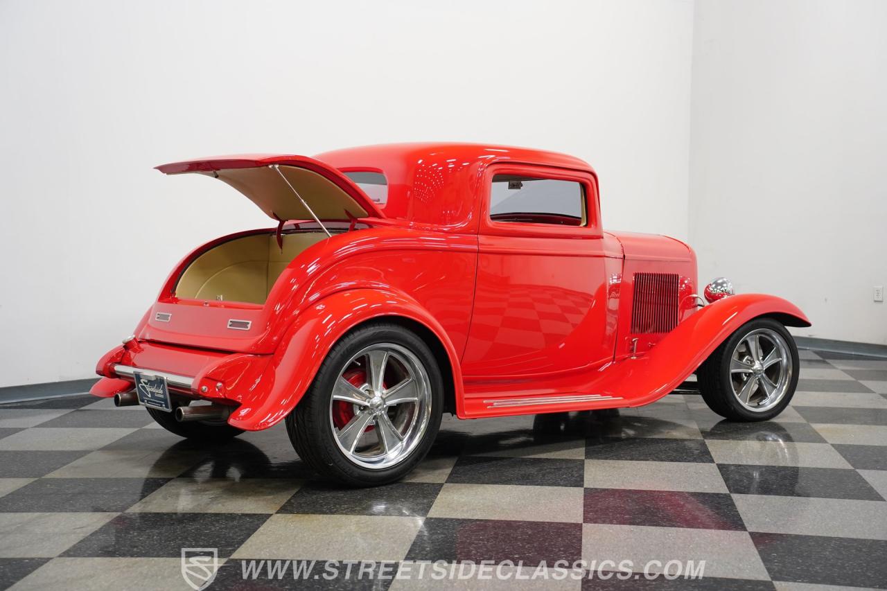 1932 Ford 3-Window Coupe