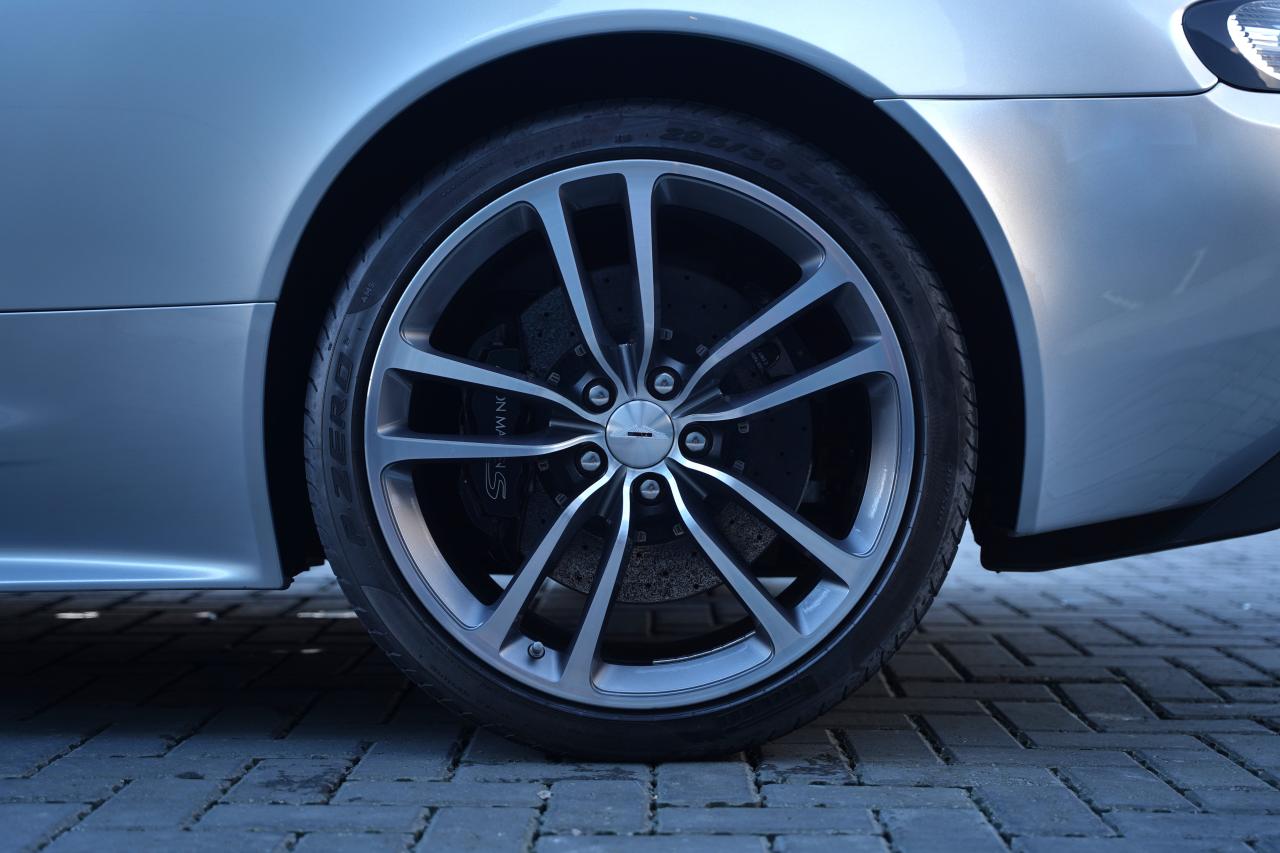 2011 Aston Martin DBS