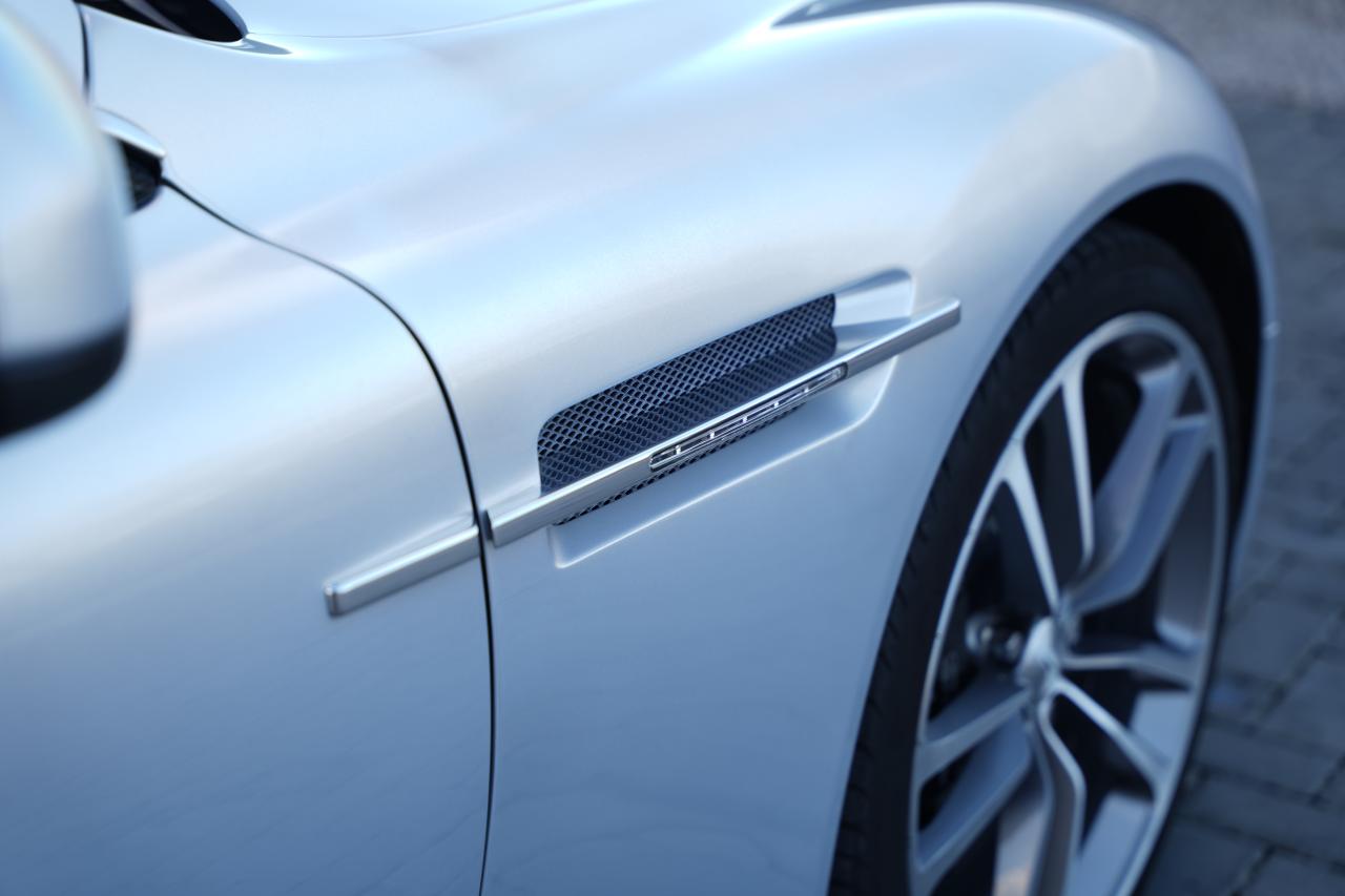 2011 Aston Martin DBS