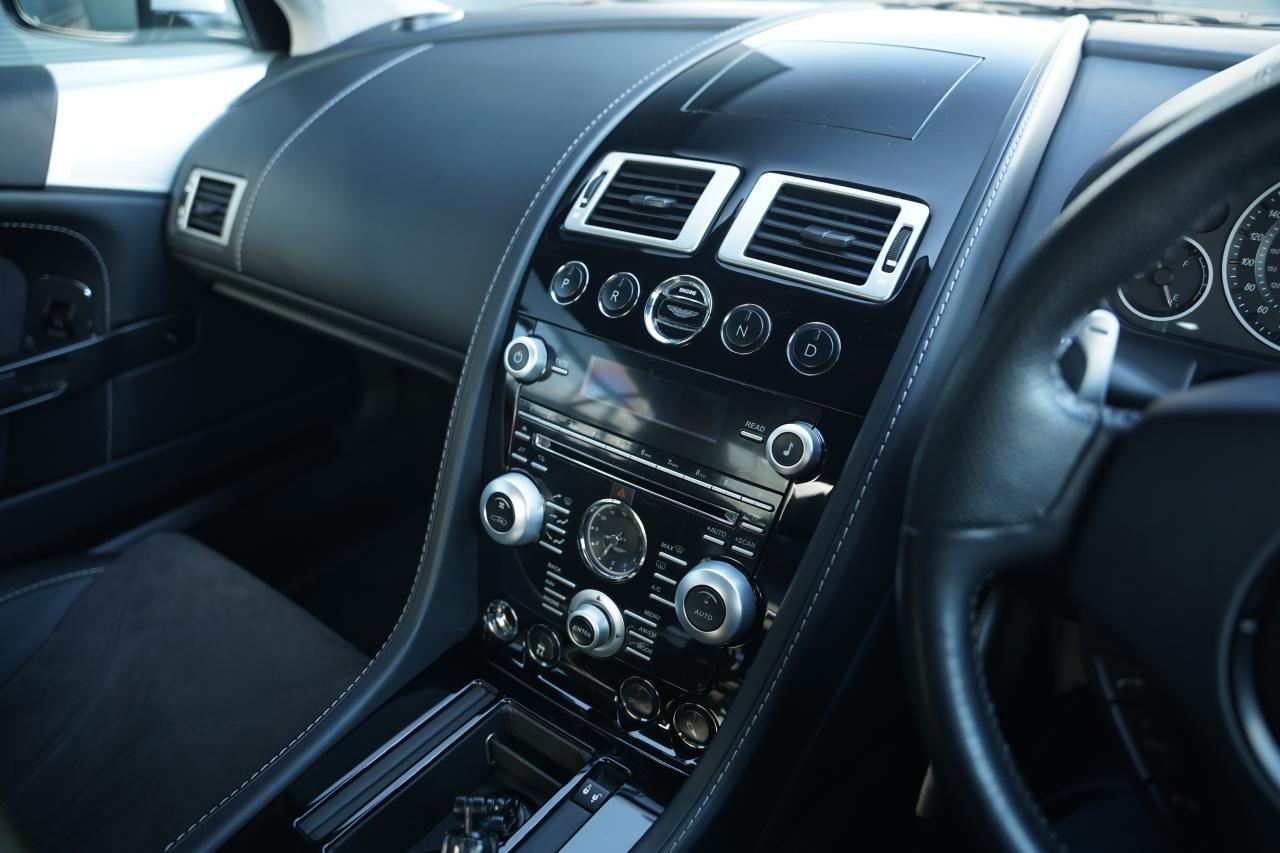 2011 Aston Martin DBS