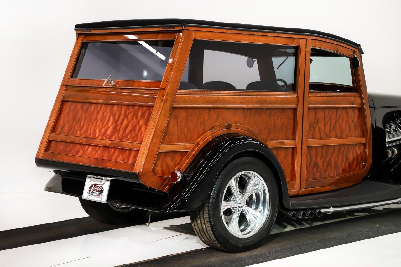 1933 Ford Custom  Woody