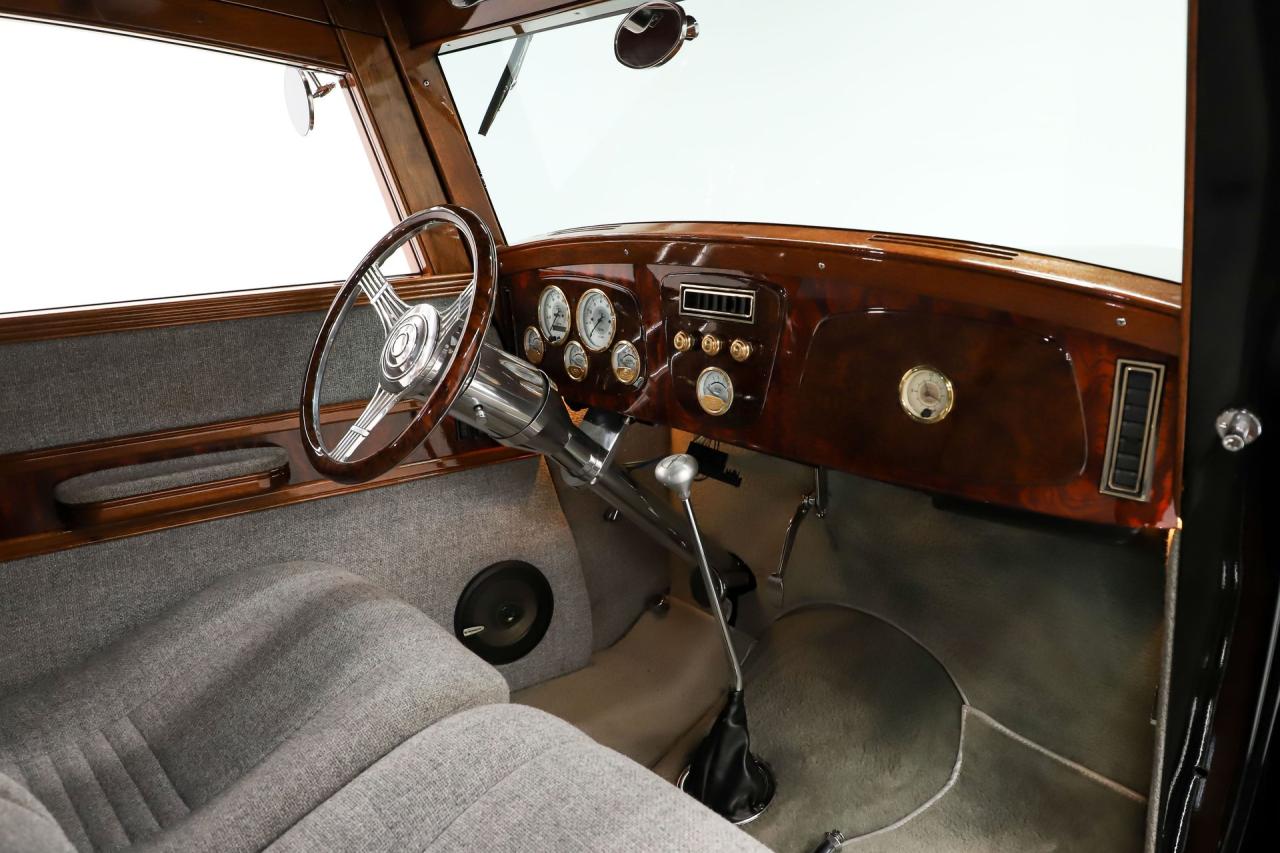 1933 Ford Custom  Woody