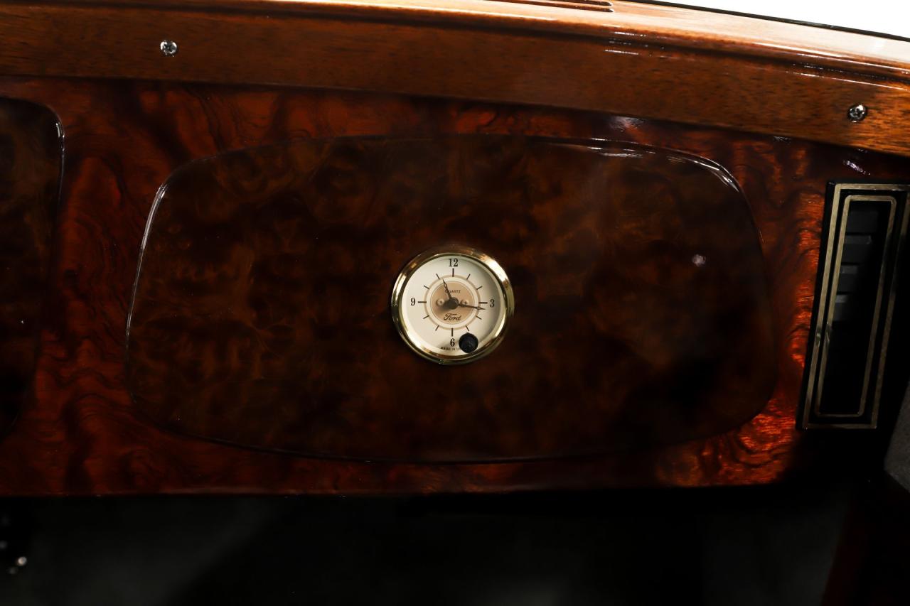 1933 Ford Custom  Woody