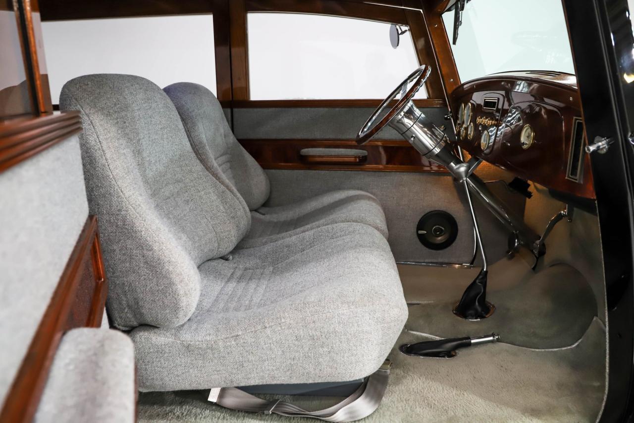 1933 Ford Custom  Woody