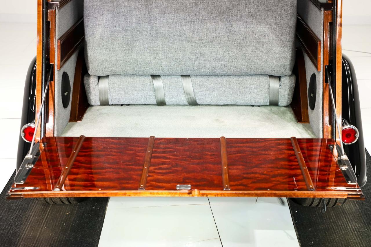 1933 Ford Custom  Woody