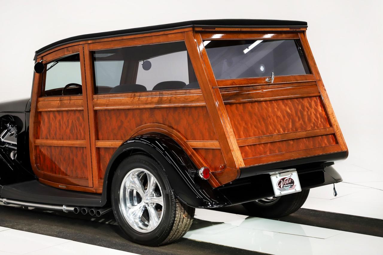 1933 Ford Custom  Woody