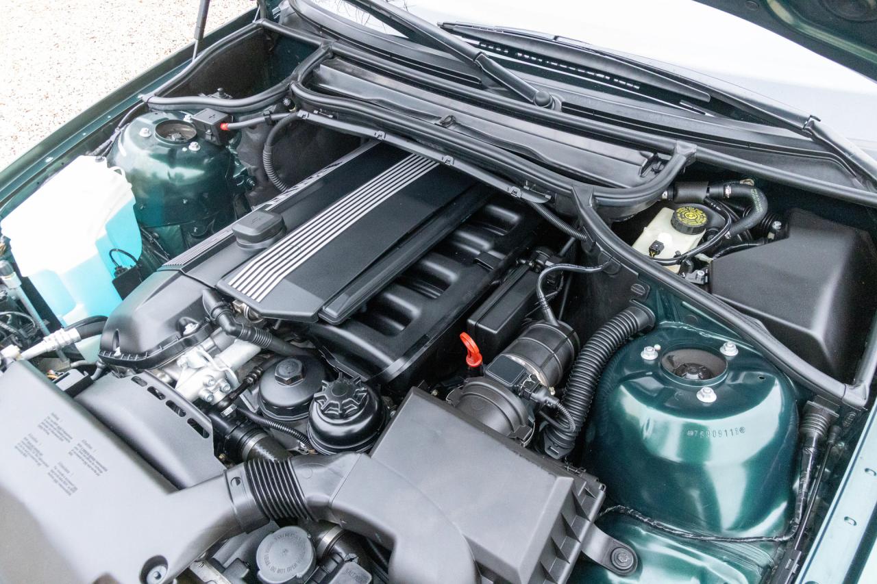 2001 BMW 323 Ci Coup&eacute; Farngr&uuml;n &ldquo;25.000 kilometers&rdquo;