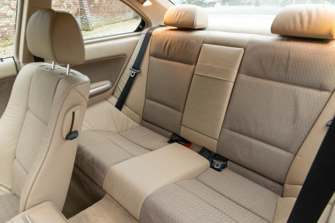 2001 BMW 323 Ci Coup&eacute; Farngr&uuml;n &ldquo;25.000 kilometers&rdquo;