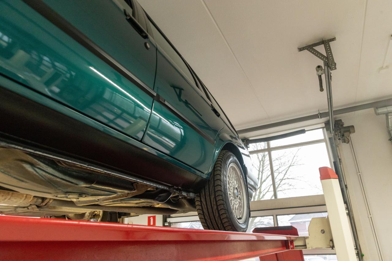 2001 BMW 323 Ci Coup&eacute; Farngr&uuml;n &ldquo;25.000 kilometers&rdquo;