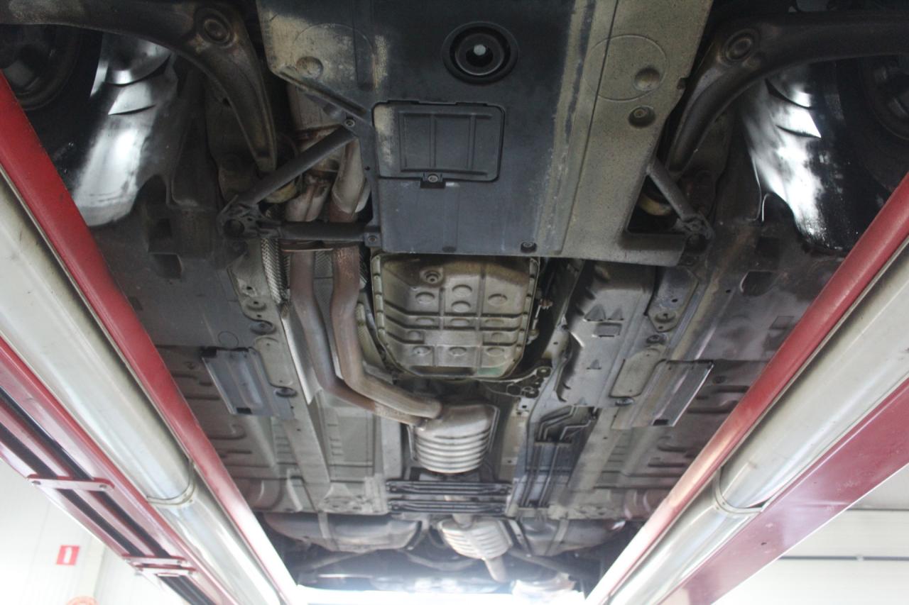 2001 BMW 323 Ci Coup&eacute; Farngr&uuml;n &ldquo;25.000 kilometers&rdquo;