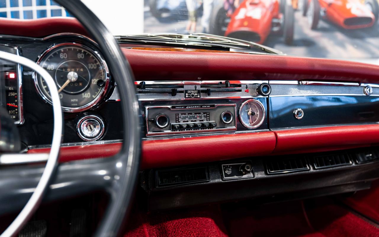 1971 Mercedes - Benz 280 SL Pagoda