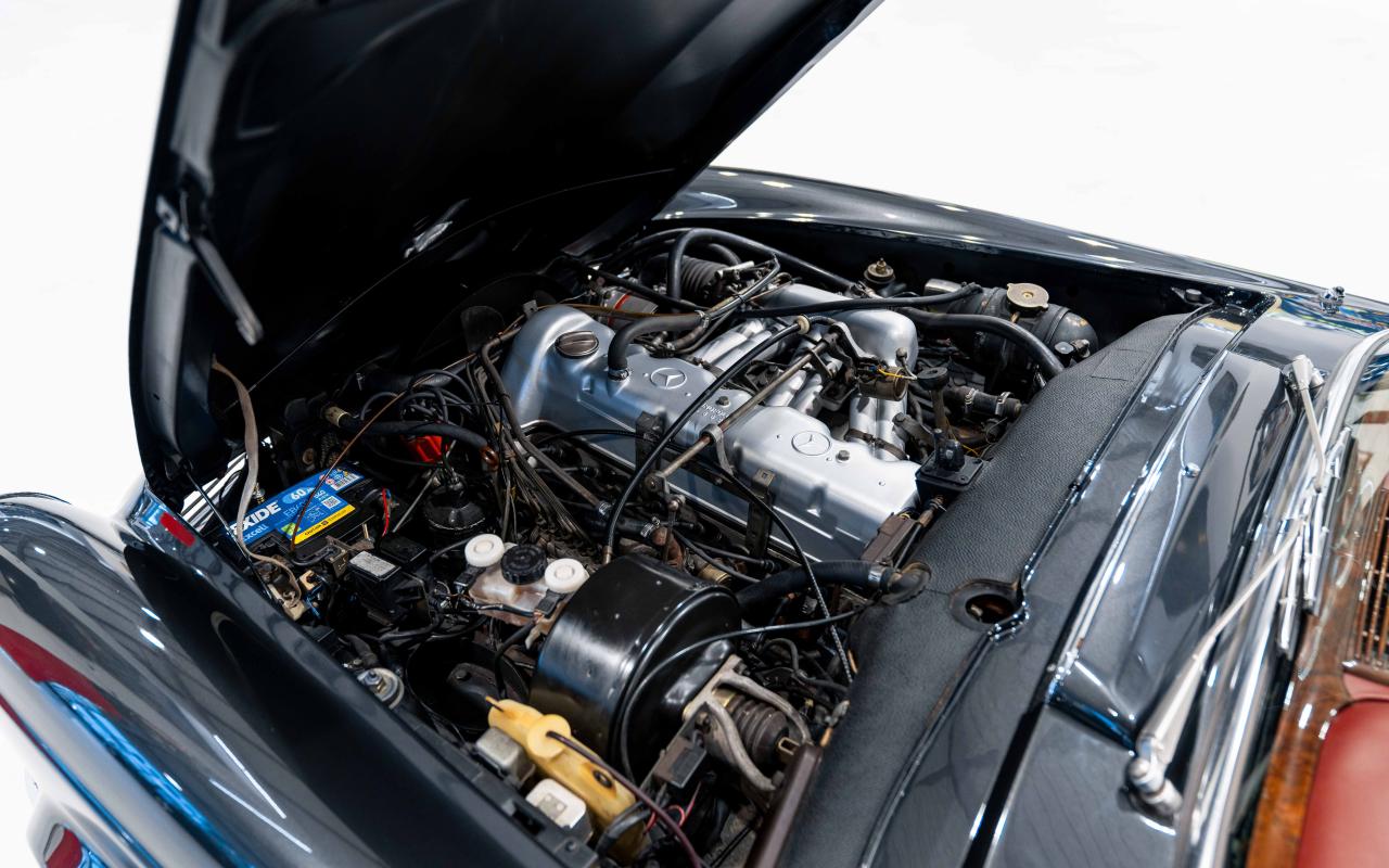 1971 Mercedes - Benz 280 SL Pagoda