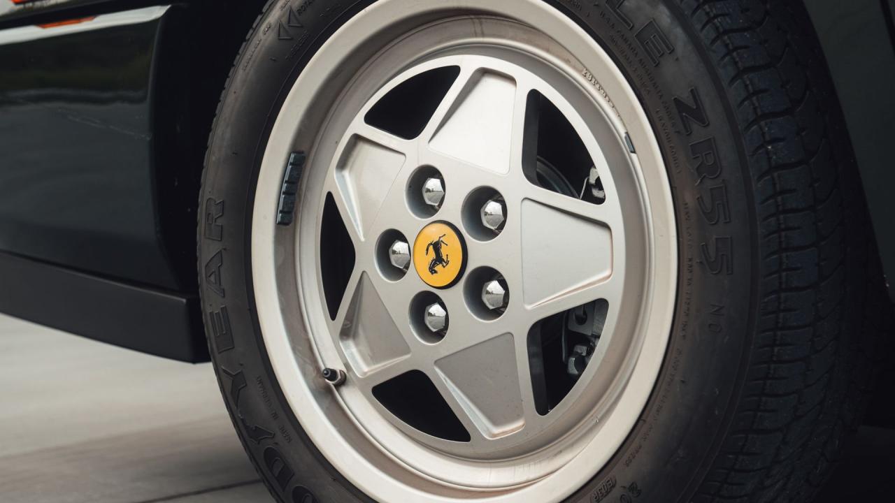 1990 Ferrari Mondial t Cabriolet