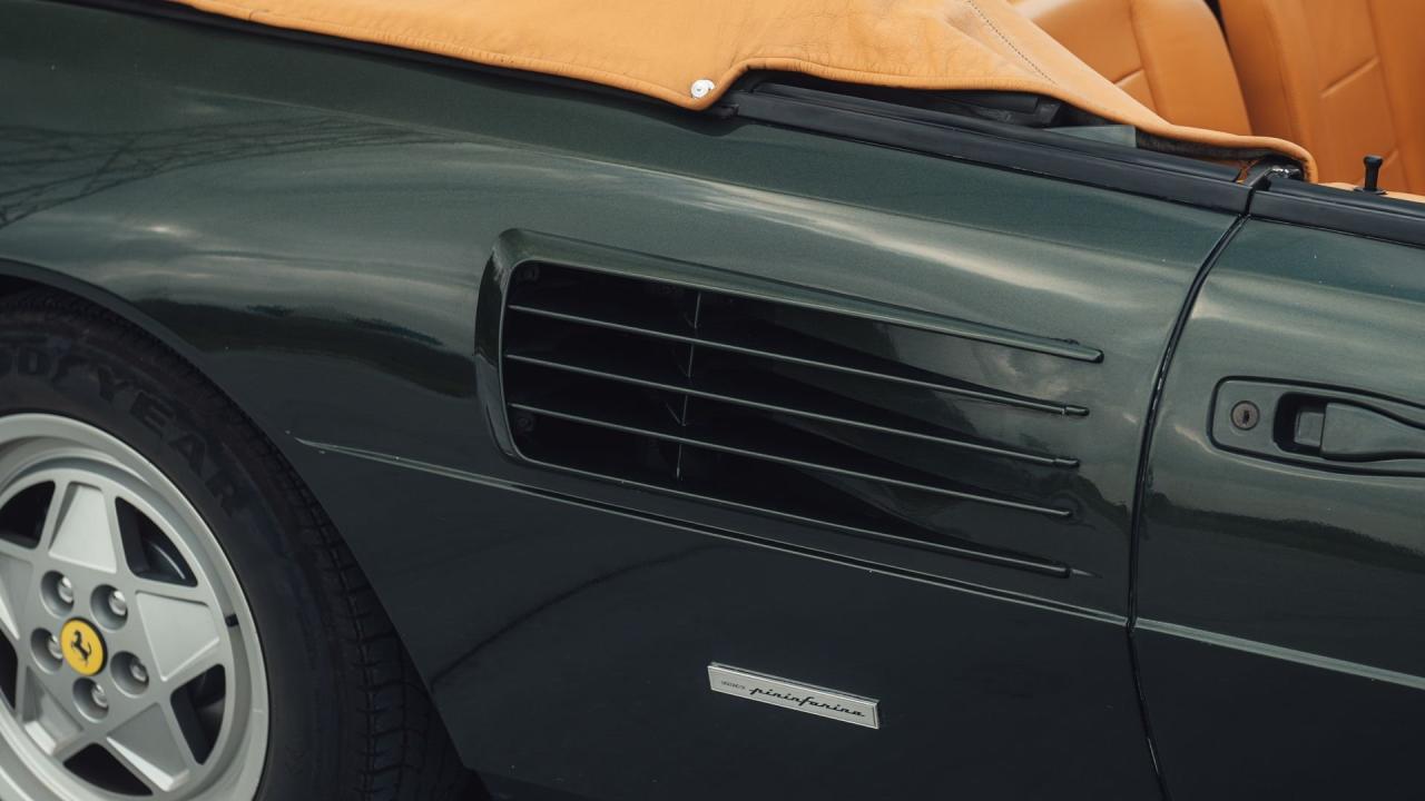 1990 Ferrari Mondial t Cabriolet