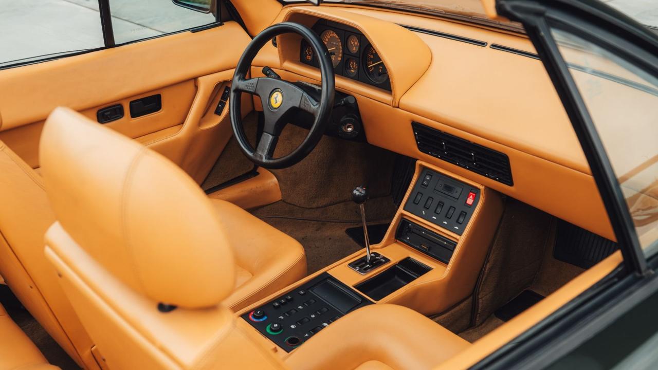 1990 Ferrari Mondial t Cabriolet