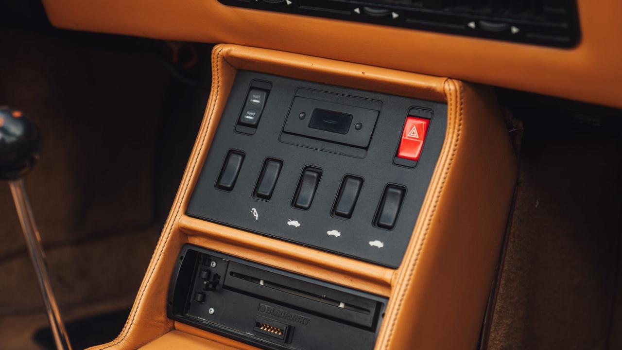 1990 Ferrari Mondial t Cabriolet