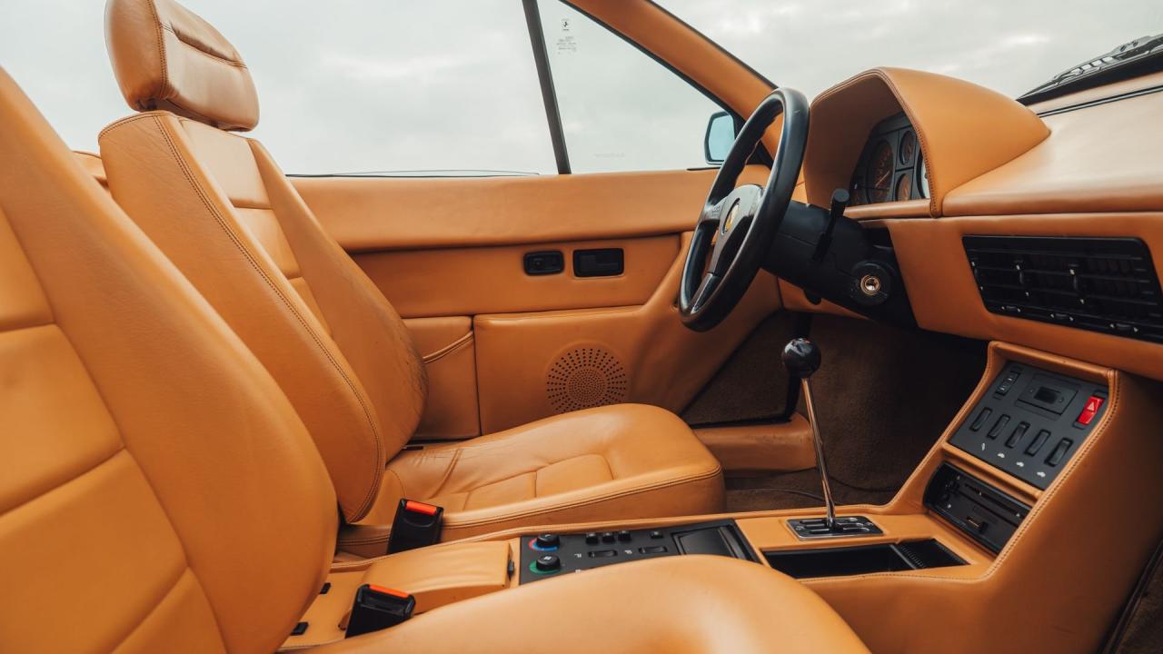 1990 Ferrari Mondial t Cabriolet