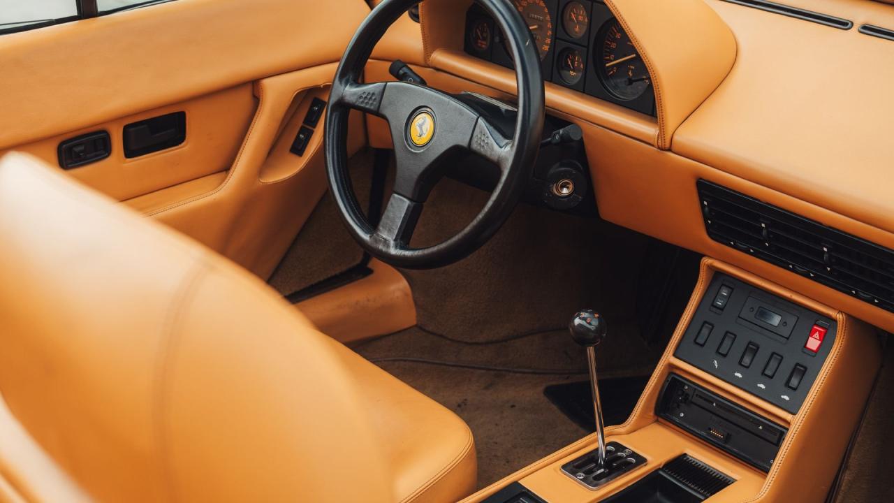 1990 Ferrari Mondial t Cabriolet